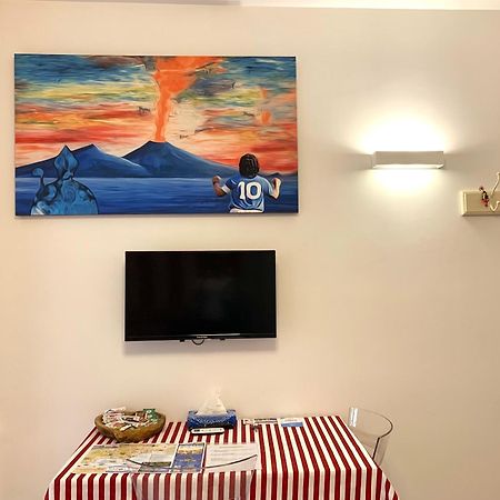 Casa Giulia, Nuovo Appartamento In Centro! Naples Extérieur photo