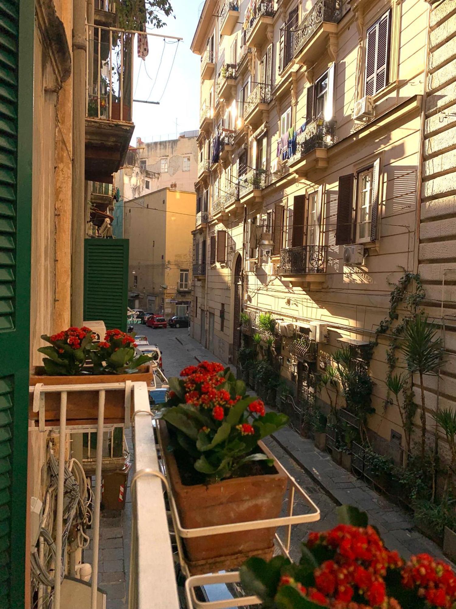 Casa Giulia, Nuovo Appartamento In Centro! Naples Extérieur photo